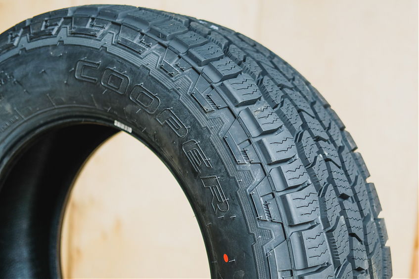 Всесезонная автомобильная шина Cooper Discoverer AT3 4S 265/65 R18 114T