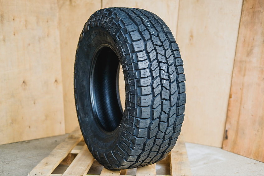 Шина всесезонная Cooper Discoverer AT3 XLT 285/70 R17 121/118 S