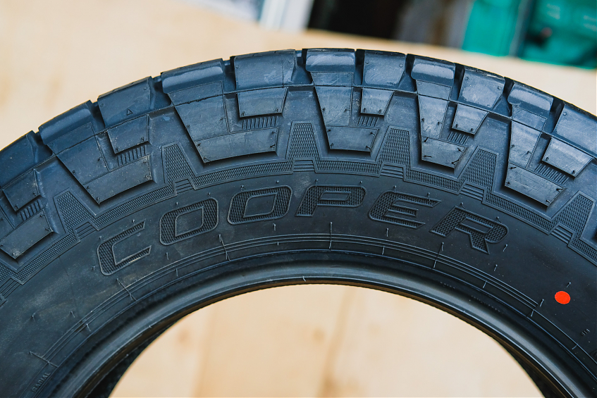 Шина всесезонная Cooper Discoverer AT3 XLT 285/65 R18 125/122 S