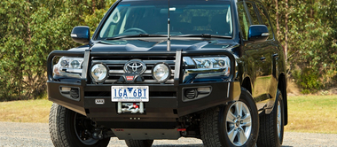 Бампер передний силовой ARB Deluxe для Toyota Land Cruiser 200 с 2015 года