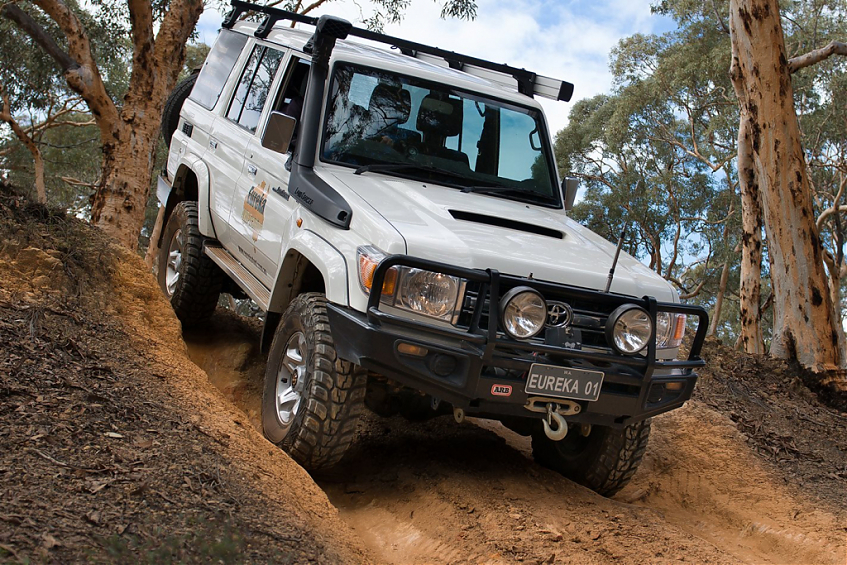 Лифт-комплект OME +50 мм. Toyota Land Cruiser 76 (Средняя нагрузка)