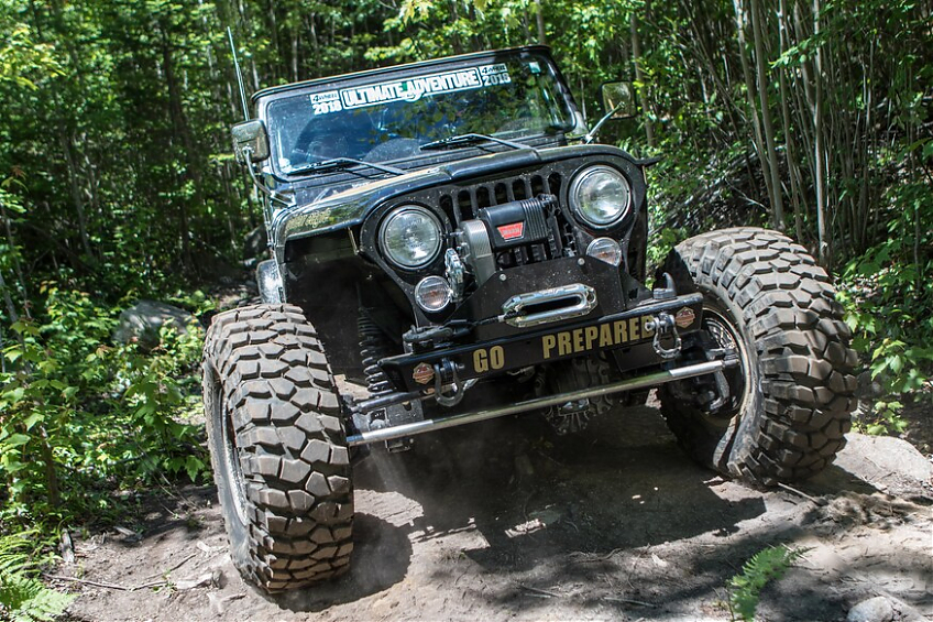 Лебедка автомобильная электрическая спортивная Warn M8274 12V сталь ( New 2020 )