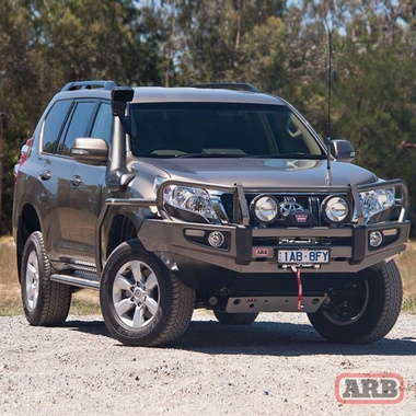 Бампер передний силовой ARB Deluxe для Toyota Land Cruiser Prado 150 с 2014 года. Только GX и GXL модели