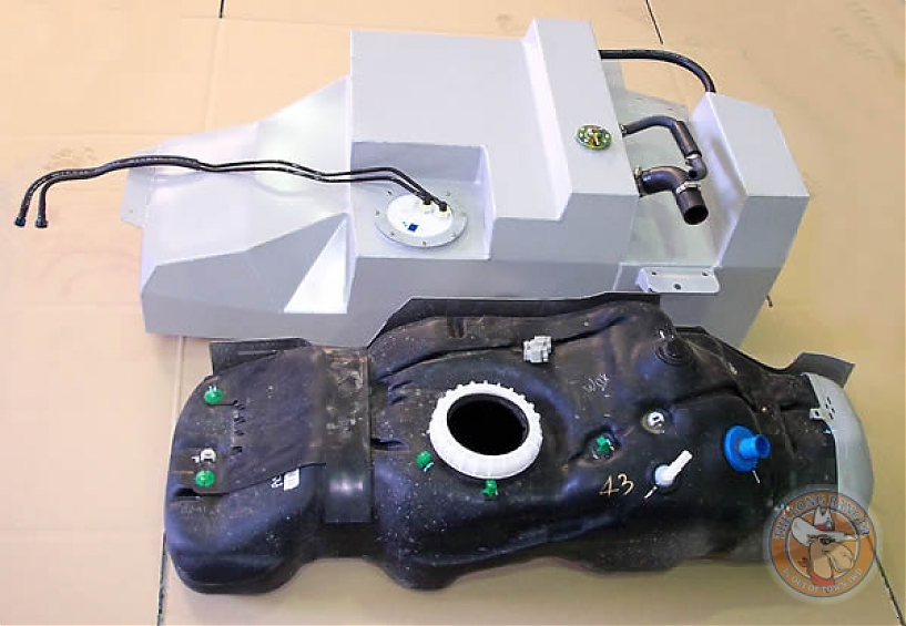 Топливный бак Long Ranger 180 литров для Toyota Hilux 2005-2015