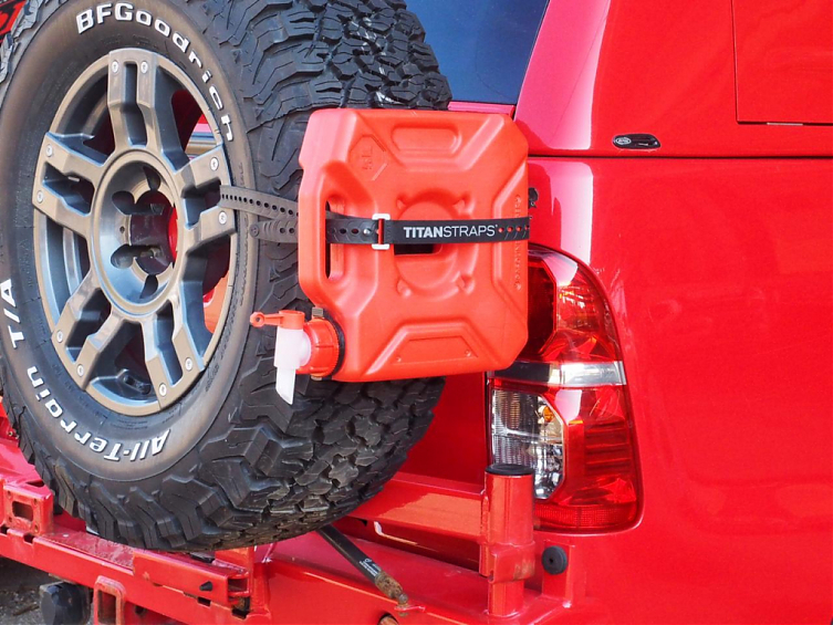 Ремень крепёжный TitanStraps Industrial черный L = 76 см (Dmax = 22,6 см, Dmin = 5,5 см)