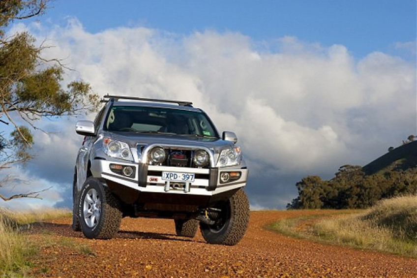 Бампер силовой передний ARB Sahara для Toyota Land Cruiser Prado 150 с 2009 до 2013 года. (Для машин с парктроником)