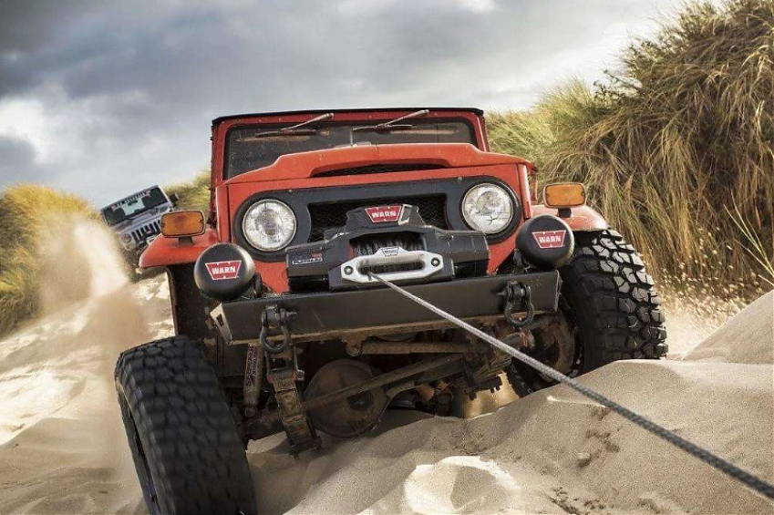 Лебедка автомобильная электрическая WARN  ZEON 10-S Platinum синтетический трос