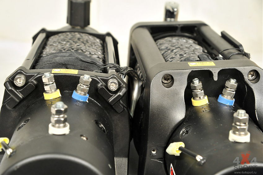 Лебедка автомобильная электрическая COMEUP Seal Slim 12.5rs (12В) синтетический трос