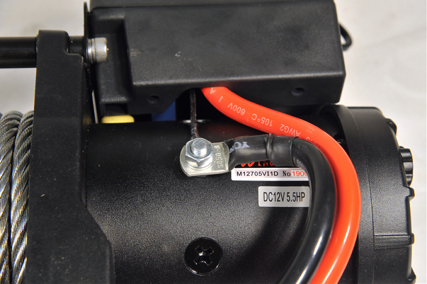 Лебедка автомобильная электрическая ComeUP GIO 100 12V STD стальной трос