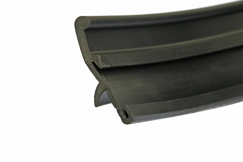 Расширители колёсных арок  универсальные РИФ (ширина 3 см)