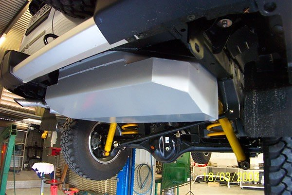 бак топливный 145L Y61 (кроме 05+ w/rear A/C) бак топливный 145L Y61 (кроме 05+ w/rear A/C)