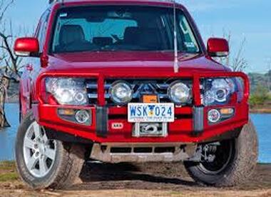 Бампер передний силовой ARB Deluxe для Mitsubishi Pajero 4