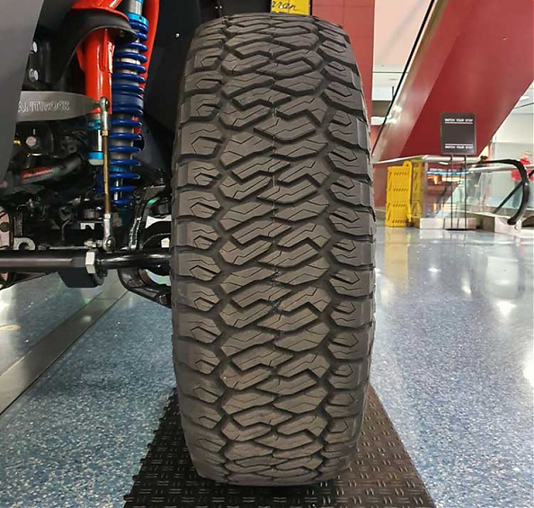 Шина всесезонная Maxxis RAZR AT 40x13.5 R20 LT 128Q 10PR
