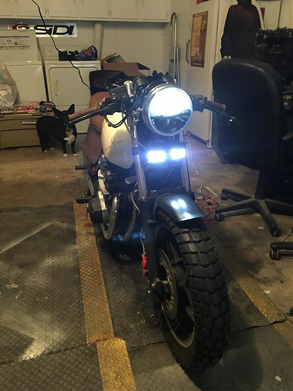 Светодиодные фары Rigid SAE-Серия SR-M (2 светодиода) Противотуманная фара (пара)