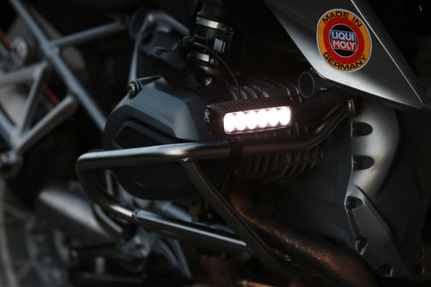 Светодиодные фары Rigid SR-Q Серия PRO (6 светодиодов) - Водительский свет (пара)