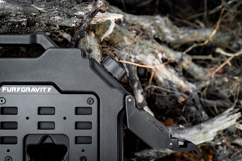 Крепление канистр к задней двери с 2 канистрами FURY для Jeep Wrangler JL