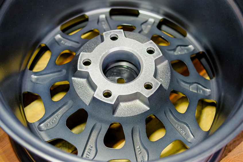 ДИСК АВТОМОБИЛЬНЫЙ АЛЮМИНИЕВЫЙ ЛИТОЙ Fuel Covert(РЕПЛИКА) 17Х9 ET-12 5X127 ЦО-71.56 МАТОВЫЙ ЧЕРНЫЙ ОБОД + СЕРЫЙ ЦЕНТР