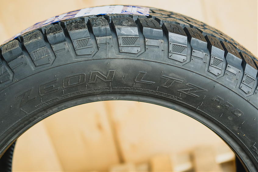 Шина всесезонная Cooper Zeon LTZ Pro 285/50 R20 116S