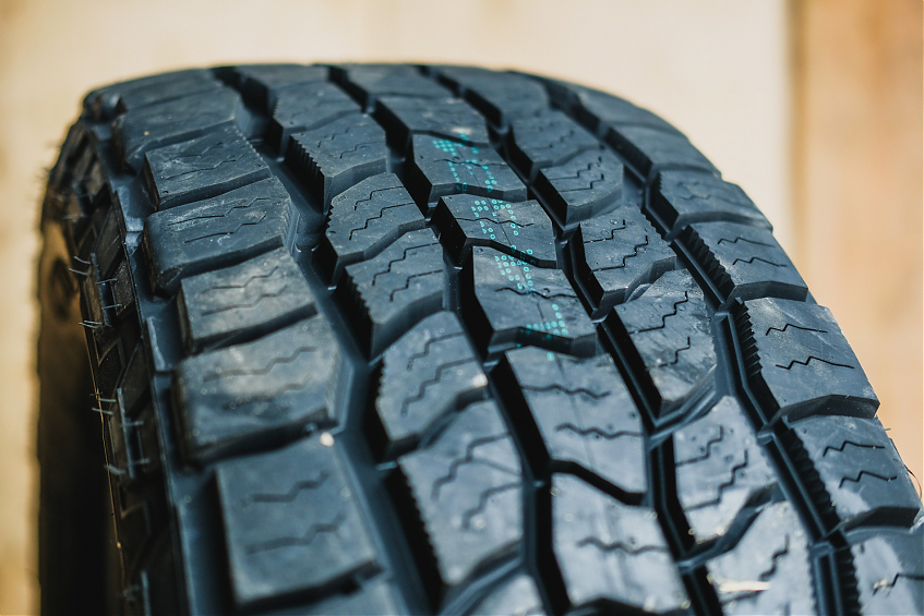 Всесезонная автомобильная шина Cooper Discoverer AT3 LT 265/60 R18 119/116S