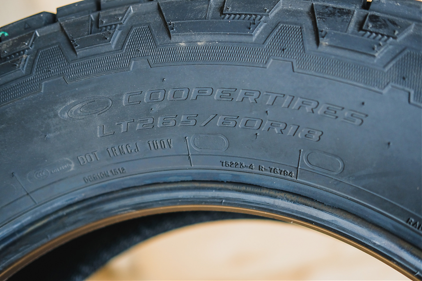 Всесезонная автомобильная шина Cooper Discoverer AT3 LT 265/60 R18 119/116S