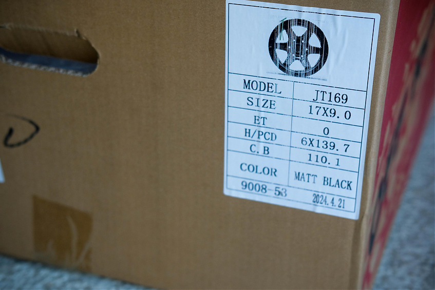 ДИСК АВТОМОБИЛЬНЫЙ АЛЮМИНИЕВЫЙ ЛИТОЙ Black Rhino JT165 17Х9 ET-0 6X139.7 Black