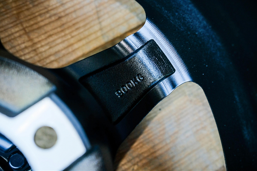 ДИСК АВТОМОБИЛЬНЫЙ АЛЮМИНИЕВЫЙ ЛИТОЙ Black Rhino JT165 17Х9 ET-0 6X139.7 Black