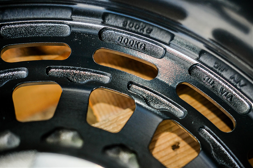 ДИСК АВТОМОБИЛЬНЫЙ АЛЮМИНИЕВЫЙ ЛИТОЙ Black Rhino Sahara 17Х9 6X139.7 ET-0