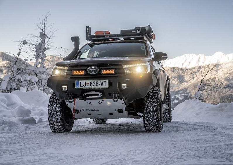 Багажник алюминиевый (платформа с креплением) Rival для Toyota Hilux 2015+