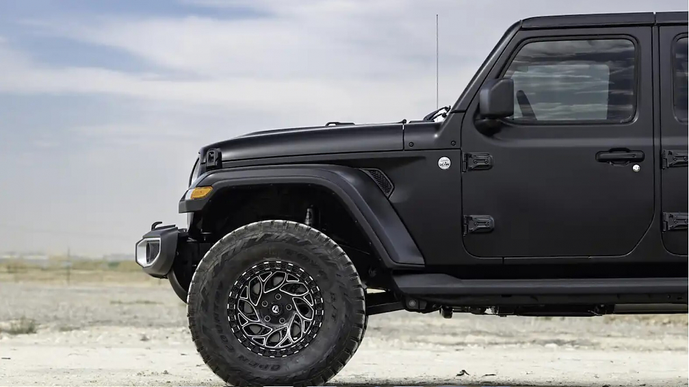 ДИСК АВТОМОБИЛЬНЫЙ АЛЮМИНИЕВЫЙ ЛИТОЙ FUEL RUNNER В841 (Реплика) 17х9 ET-0 5X127 ЦО-71.6