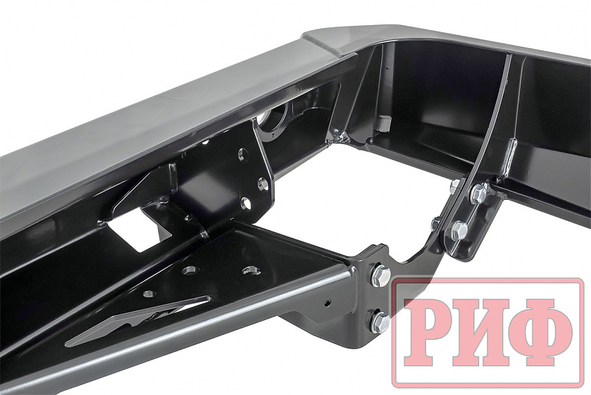 Бампер силовой задний РИФ для Toyota Land Cruiser 76 2007+ с квадратом под фаркоп и фонарями