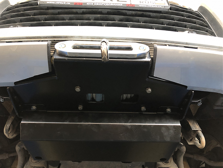 Площадка РИФ под лебёдку c защитой радиатора в штатный бампер Mitsubishi Pajero Sport 2015+ дизель