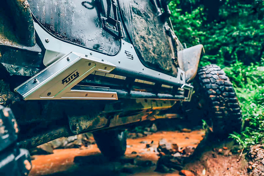 Алюминиевая боковая накладка \ защита Fury на пороги для Jeep Wrangler JL