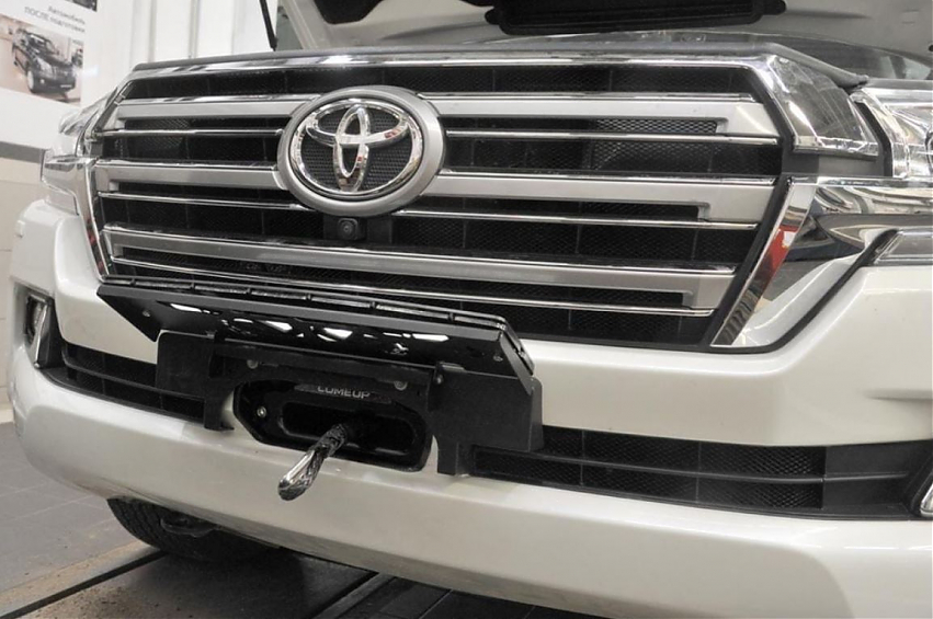 Установочный комплект для лебедки в штатный бампер, площадка под лебедку Toyota Land Cruiser 200 2015+