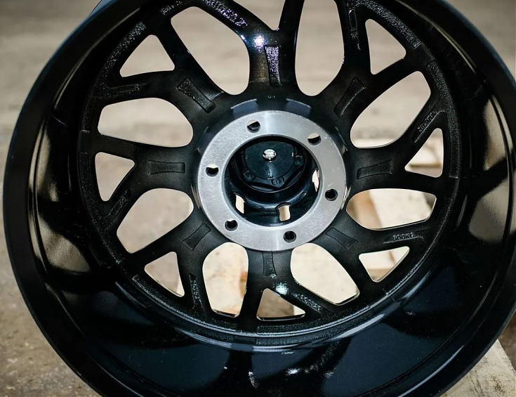 ДИСК АВТОМОБИЛЬНЫЙ АЛЮМИНИЕВЫЙ ЛИТОЙ Fuel Runner R20Х9 6X139.7 ET-0 110.1