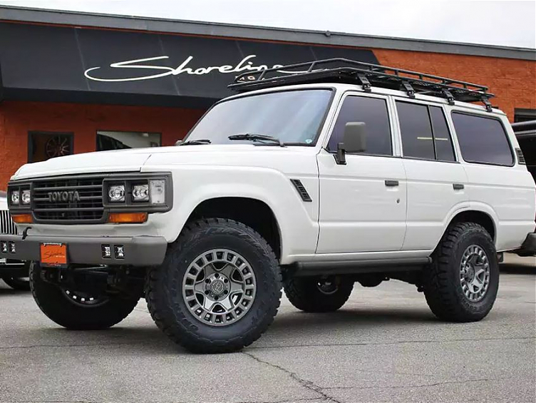 ДИСК АВТОМОБИЛЬНЫЙ АЛЮМИНИЕВЫЙ ЛИТОЙ FUEL YORK DX125 (Реплика) 17х9 ET-0 6X139.7 ЦО-110,1 Черный