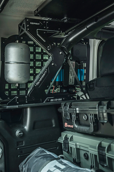 Интегрированная экспедиционная полка с функцией туристического стола Fury в багажник для оборудования и такелажа для Jeep Wrangler JL