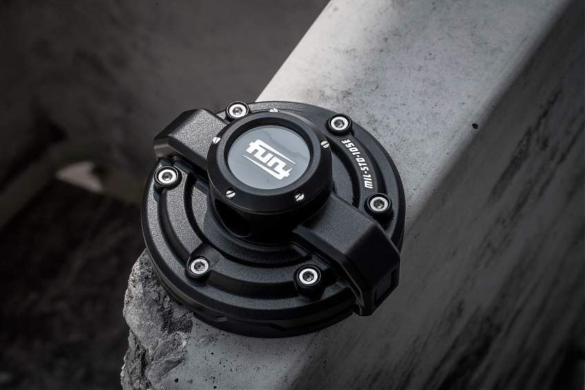 Алюминиевая антенна FURY круглая серии Gravity для Jeep Wrangler JL