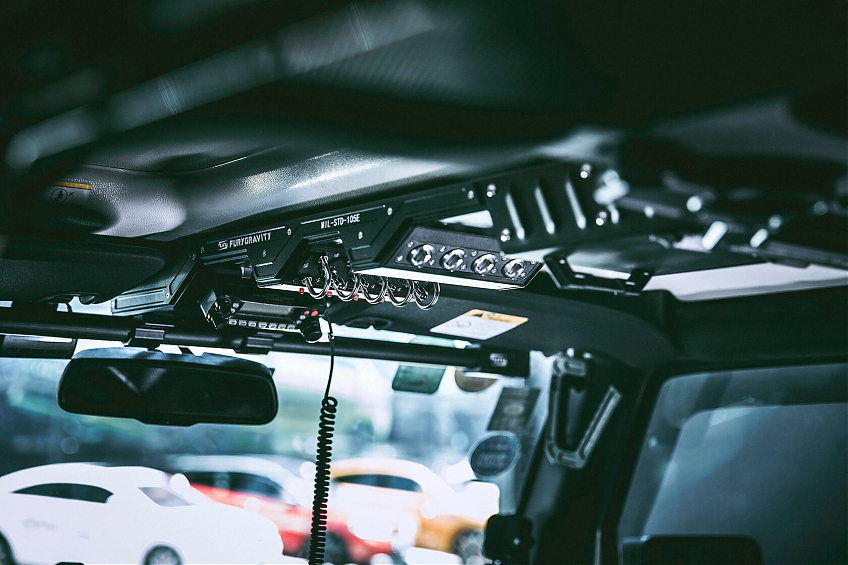 Потолочная консоль Fury алюминиевая серии Awaken для Jeep Wrangler JL