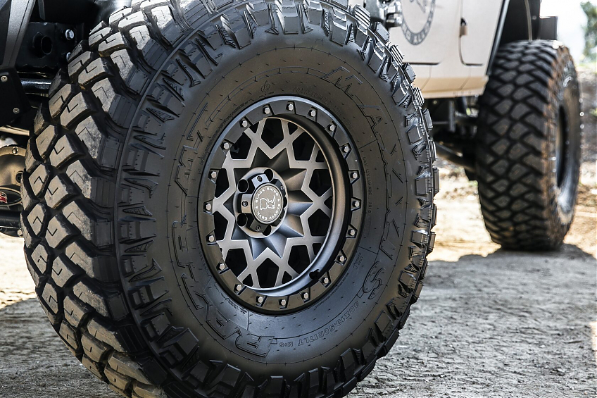 ДИСК АВТОМОБИЛЬНЫЙ АЛЮМИНИЕВЫЙ ЛИТОЙ BLACK RHINO SPROCKET 17х9 ET-0 6X139,7 ЦО-110,1