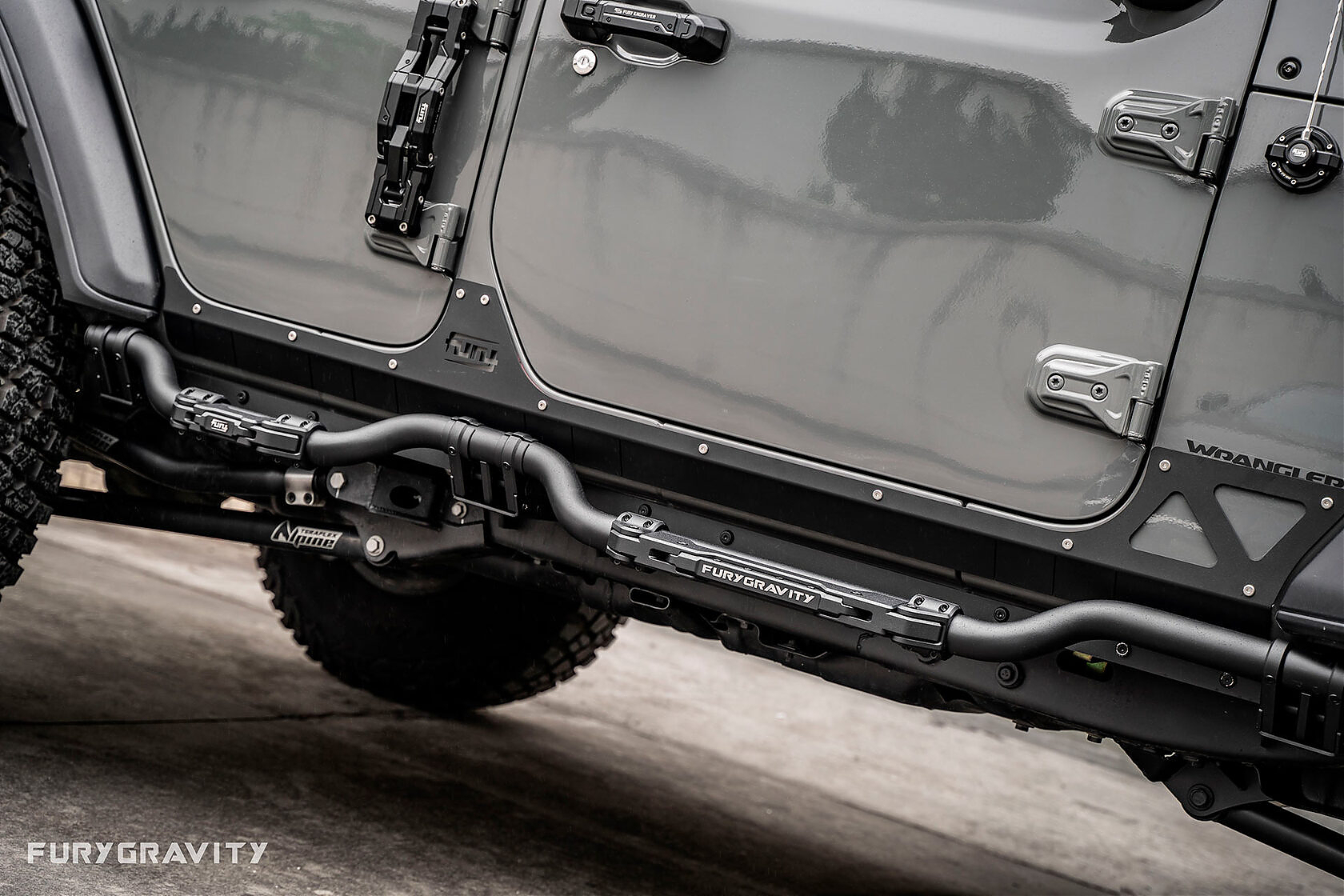 Силовые алюминиевые пороги FURY серии Awaken для Jeep Wrangler JL Силовые алюминиевые пороги FURY серии Awaken для Jeep Wrangler JL