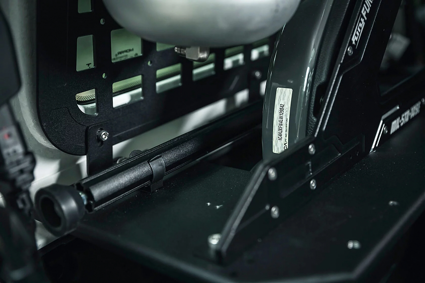 Интегрированная экспедиционная полка с функцией туристического стола Fury в багажник для оборудования и такелажа для Jeep Wrangler JL