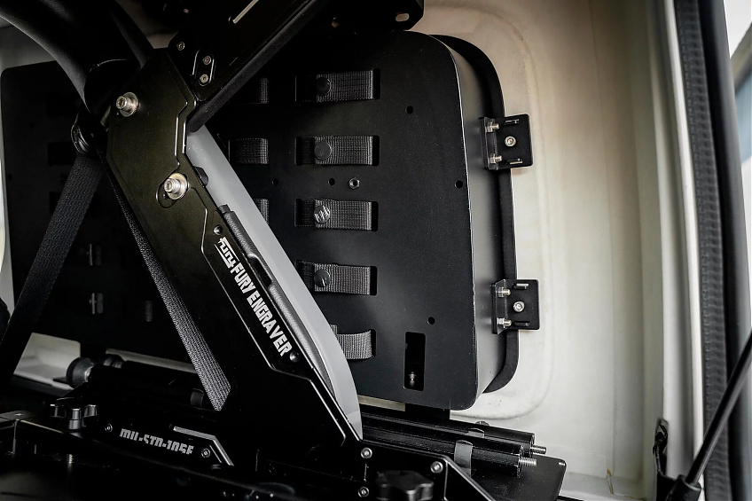 Многофункциональный боковой ящик FURY для инструментов серии Gravity для Jeep Wrangler JL — Левый