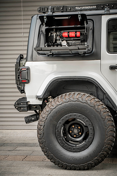 Многофункциональный боковой ящик FURY для инструментов серии Gravity для Jeep Wrangler JL — Левый