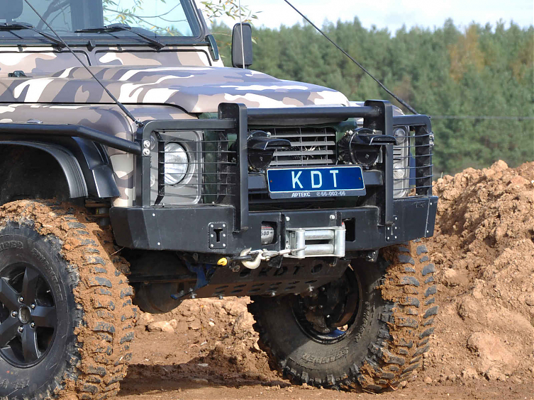 Передний силовой бампер с кенгурином алюминиевый - Land Rover Defender 90/110