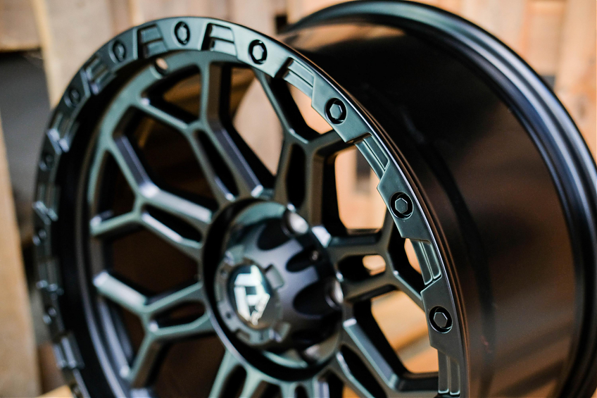 ДИСК АВТОМОБИЛЬНЫЙ АЛЮМИНИЕВЫЙ ЛИТОЙ FUEL (Реплика) 17х9 ET-0 5X127 ЦО-71.6