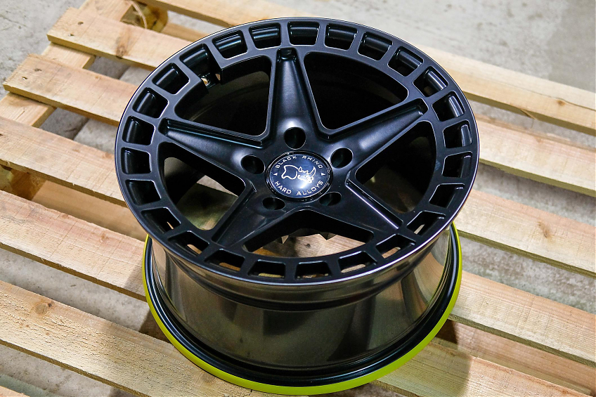 ДИСК АВТОМОБИЛЬНЫЙ АЛЮМИНИЕВЫЙ ЛИТОЙ BLACK RHINO STAR (Реплика) R17х9 5x127 ET-0 ЦО 71.6