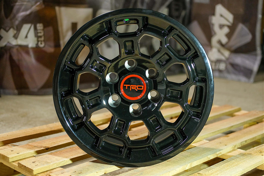 ДИСК АВТОМОБИЛЬНЫЙ АЛЮМИНИЕВЫЙ ЛИТОЙ TOYOTA TRD TY-03 (Реплика) R17х8 ET+5 6X139.7 ЦО-106.1