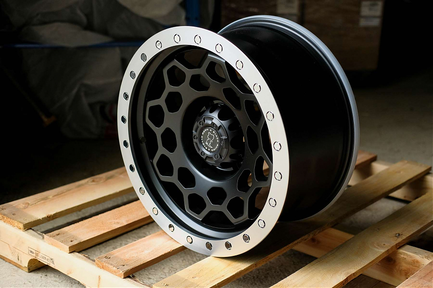 ДИСК АВТОМОБИЛЬНЫЙ АЛЮМИНИЕВЫЙ ЛИТОЙ Black Rhino JT240 (Реплика) 17х9 ET-0 6X139.7 ЦО-110,1 черный матовый