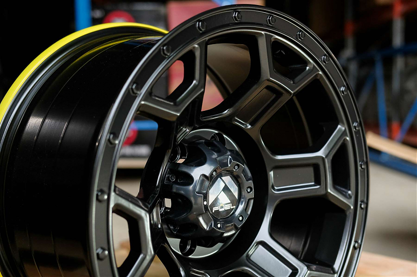 ДИСК АВТОМОБИЛЬНЫЙ АЛЮМИНИЕВЫЙ ЛИТОЙ Black Rhino DX129 (Реплика) 17х9 ET-0 6X139.7 ЦО-110,1 черный матовый