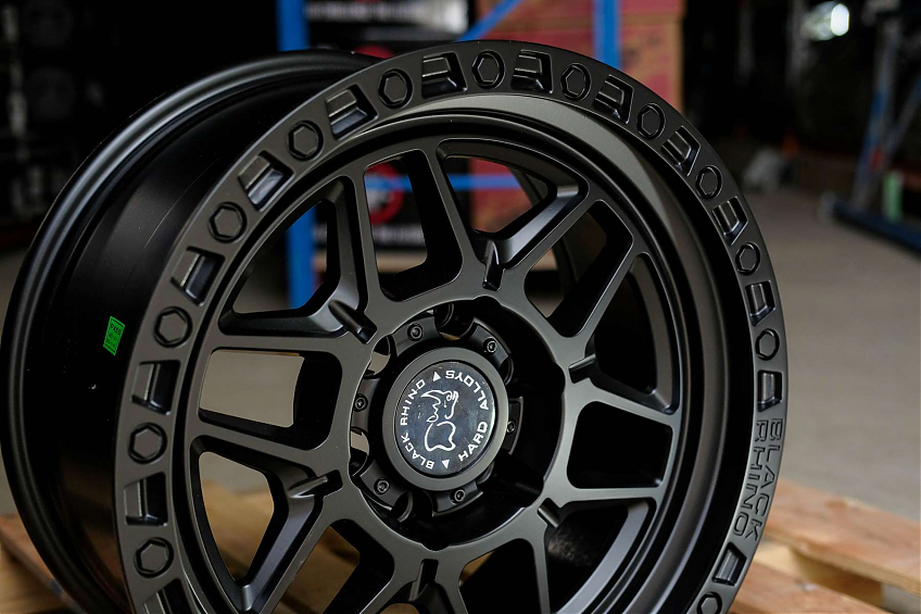 ДИСК АВТОМОБИЛЬНЫЙ АЛЮМИНИЕВЫЙ ЛИТОЙ BLACK RHINO KELSO (Реплика) 18х9 ET-0 6X139.7 ЦО-110,1